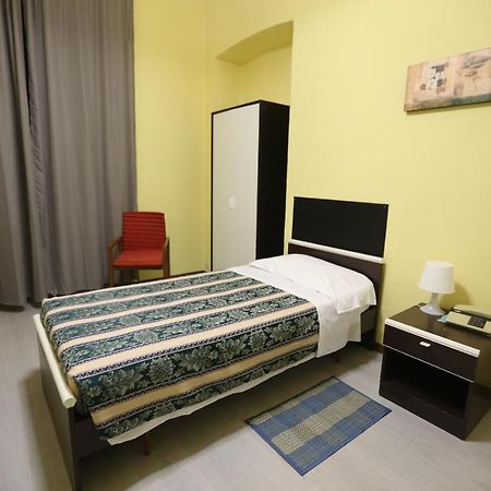 Hotel Vinzaglio トリノ エクステリア 写真