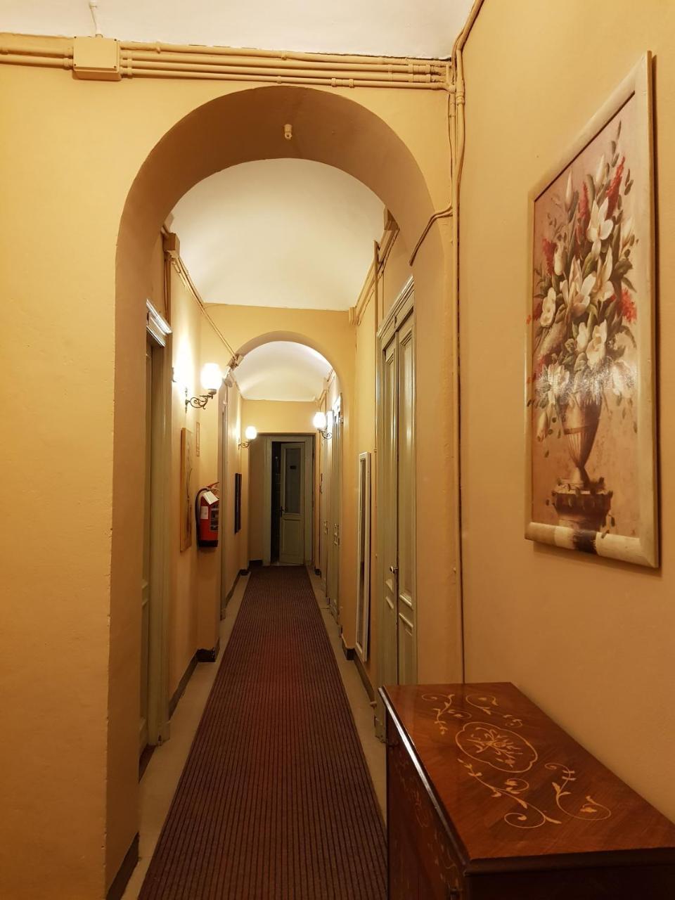 Hotel Vinzaglio トリノ エクステリア 写真